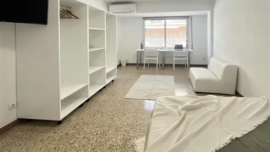Rooms in Burjassot - photo 2