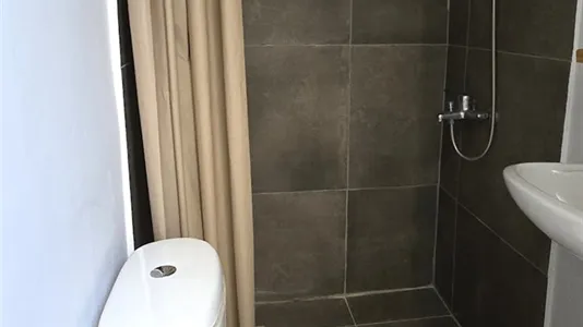 Houses in Keratsini-Drapetsona - photo 4