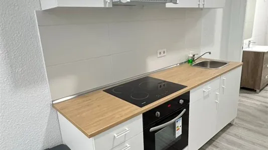 Rooms in Madrid Centro - photo 6