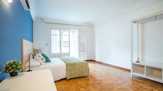 Rooms in Madrid Chamartín - photo 2