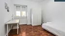 Room for rent, Lisbon (region), &lt;span class=&quot;blurred street&quot; onclick=&quot;ProcessAdRequest(8917709)&quot;&gt;&lt;span class=&quot;hint&quot;&gt;See streetname&lt;/span&gt;[xxxxxxxxxxxxx]&lt;/span&gt;