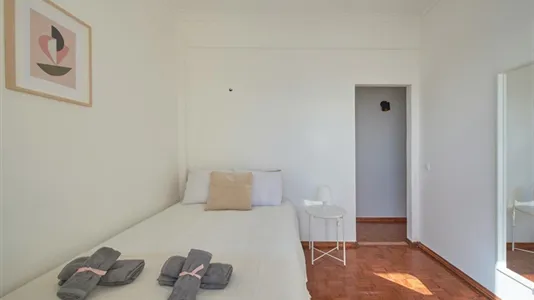Rooms in Almada - photo 5