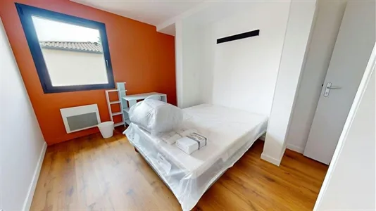 Rooms in Lyon - photo 2