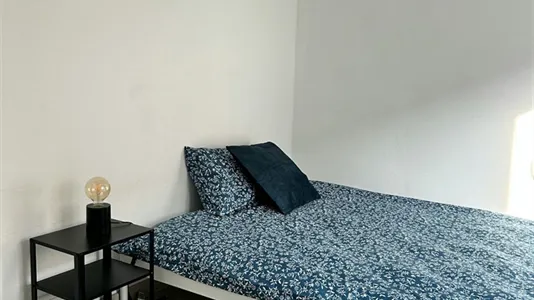 Rooms in Aveiro - photo 5