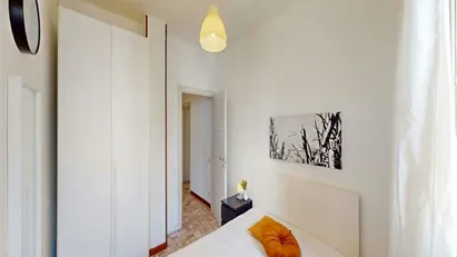 Room for rent in Milano Zona 6 - Barona, Lorenteggio, Milan