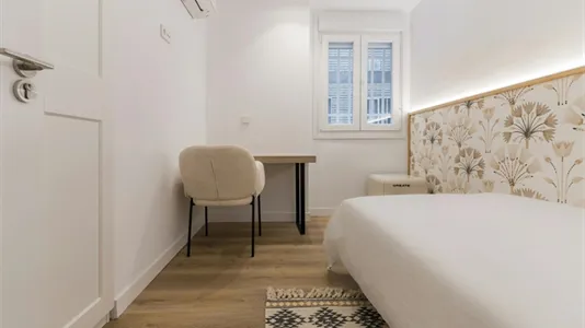 Rooms in Madrid Usera - photo 1
