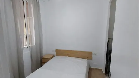 Apartments in Barcelona Ciutat Vella - photo 2