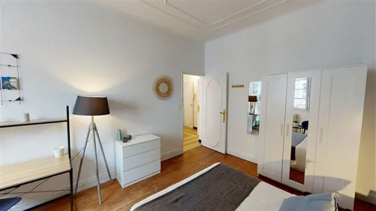 Rooms in Toulouse - photo 3