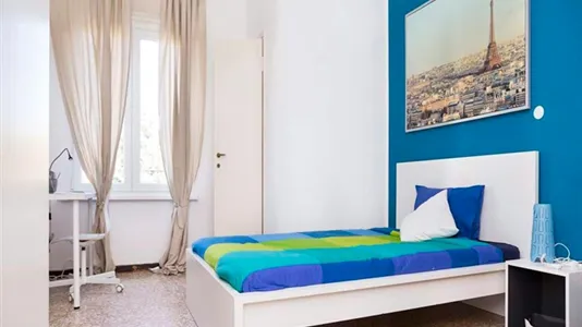 Rooms in Milano Zona 8 - Fiera, Gallaratese, Quarto Oggiaro - photo 6