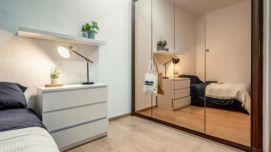 Rooms in Barcelona Eixample - photo 1