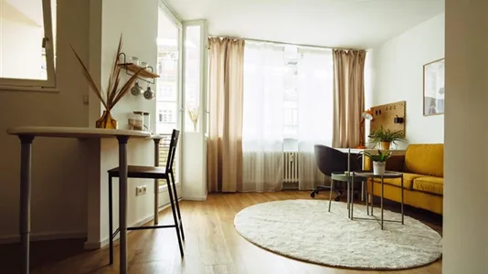 Apartments in Berlin Steglitz-Zehlendorf - photo 2