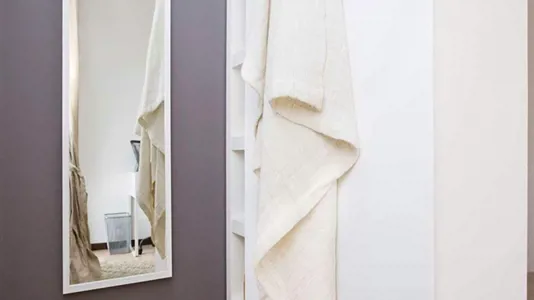 Rooms in Milano Zona 8 - Fiera, Gallaratese, Quarto Oggiaro - photo 1
