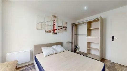 Rooms in Nîmes - photo 2
