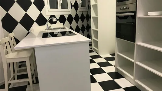 Rooms in Barcelona Ciutat Vella - photo 6