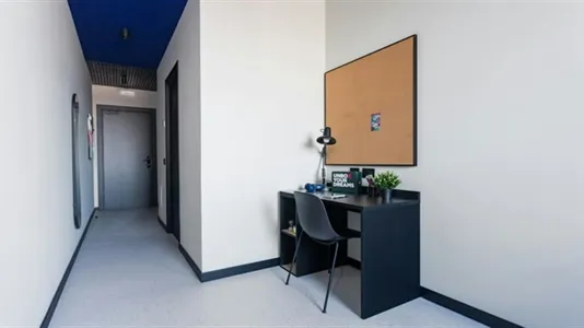 Rooms in Napoli Municipalità 4 - photo 4