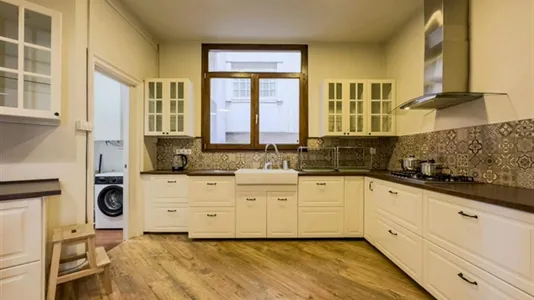 Rooms in Barcelona Sarrià-St. Gervasi - photo 9