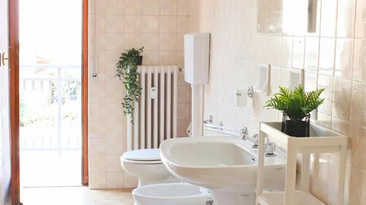 Rooms in Lecco - photo 9