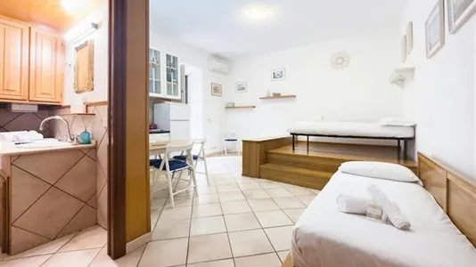 Apartments in Roma Municipio VII – Appio-Latino/Tuscolano/Cinecittà - photo 8