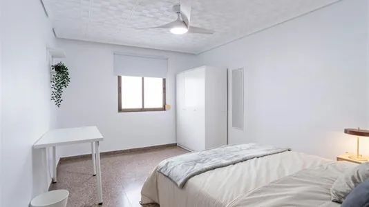 Rooms in Mislata - photo 4