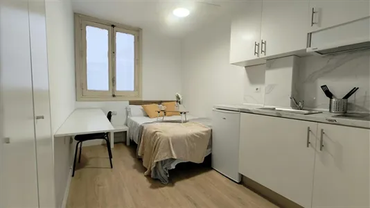 Rooms in Madrid Chamberí - photo 4