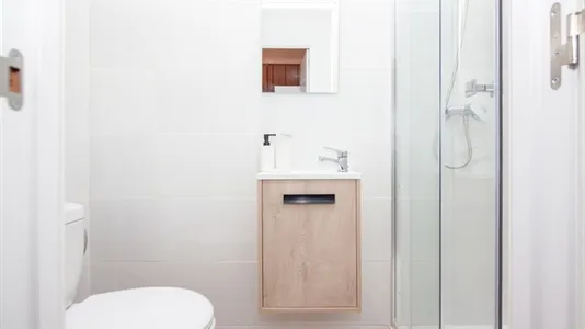 Rooms in Valencia Extramurs - photo 7