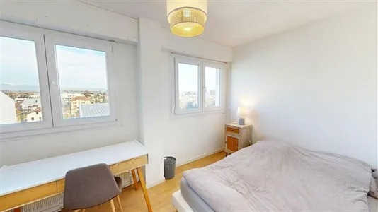 Rooms in Saint-Julien-en-Genevois - photo 2