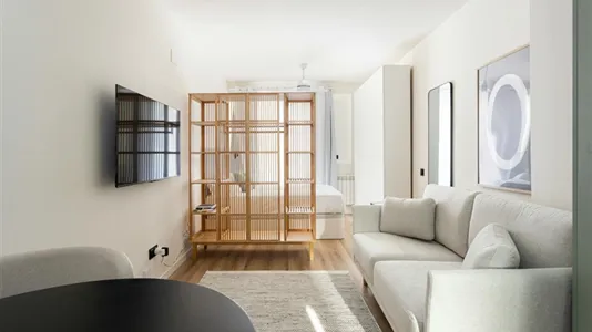 Rooms in Barcelona Sant Martí - photo 4