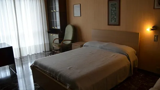 Apartments in Turin - photo 4