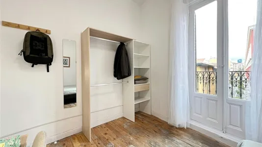 Rooms in Madrid Chamberí - photo 2