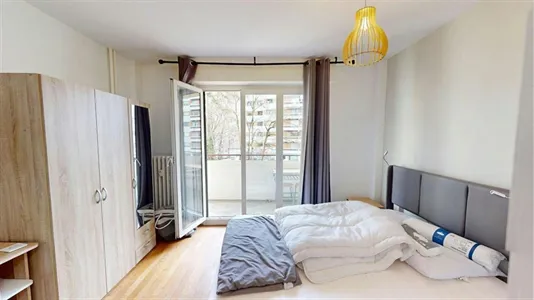 Rooms in Saint-Julien-en-Genevois - photo 3