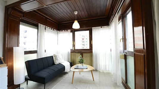 Rooms in Bilbao - photo 3