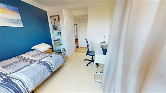 Rooms in Lyon - photo 2