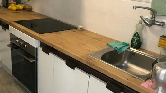 Rooms in Barcelona Sants-Montjuïc - photo 10