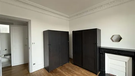 Apartments in L'Haÿ-les-Roses - photo 4