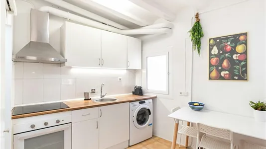 Apartments in Barcelona Ciutat Vella - photo 8