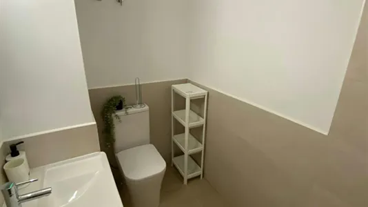 Rooms in Manises - photo 6