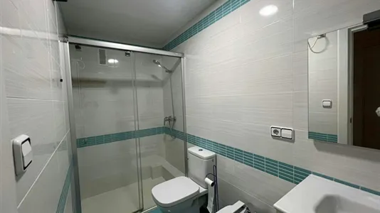 Rooms in Moncada - photo 4