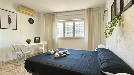 Rooms in Zaragoza - photo 4