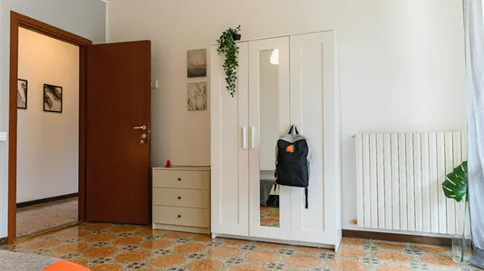 Rooms in Lecco - photo 3