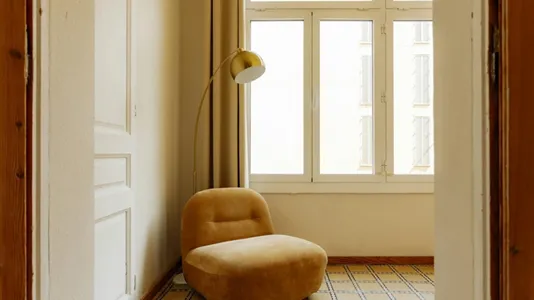 Rooms in Barcelona Ciutat Vella - photo 7