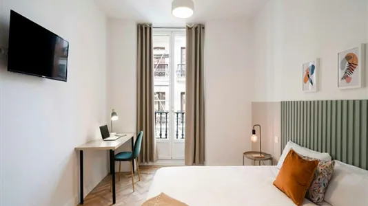 Rooms in Madrid Centro - photo 5
