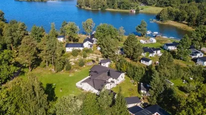 Strängnäs - 3rok - 9mån - 16.100kr/mån