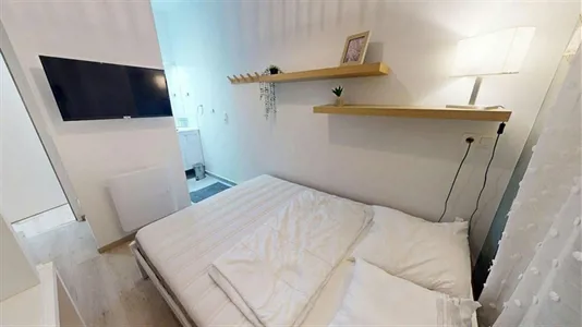 Rooms in Lyon - photo 3