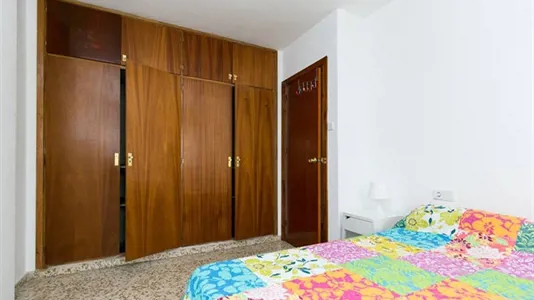 Rooms in Granada - photo 1