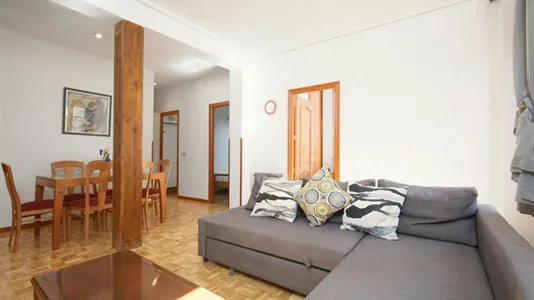 Apartments in Madrid Chamberí - photo 2
