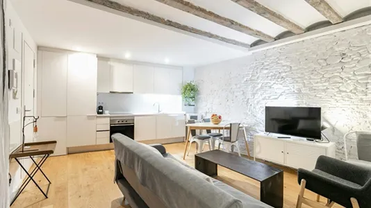 Apartments in Barcelona Ciutat Vella - photo 4