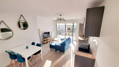 Room for rent in L'Haÿ-les-Roses, Île-de-France