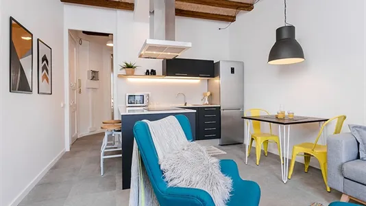 Apartments in Barcelona Eixample - photo 5
