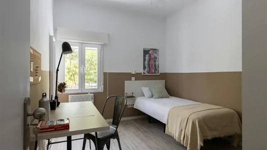 Rooms in Getafe - photo 2