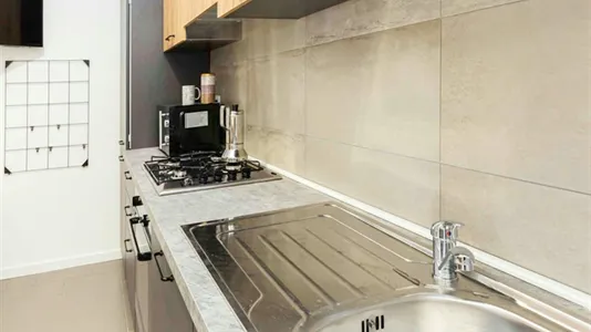 Rooms in Milano Zona 5 - Vigentino, Chiaravalle, Gratosoglio - photo 9